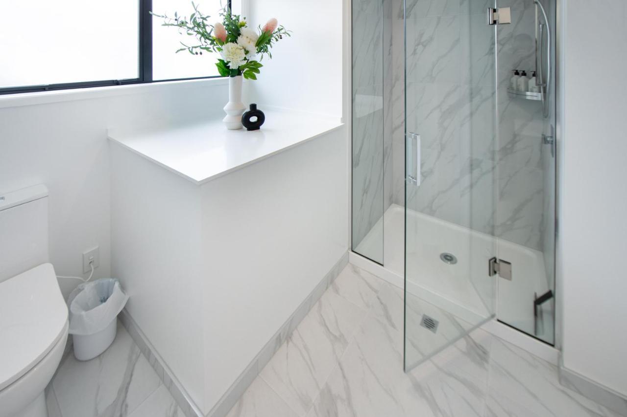 Two Bedroom, Two Bathroom Urban Oasis Christchurch Exterior foto